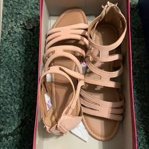 Woman’s blush color sandals size 7